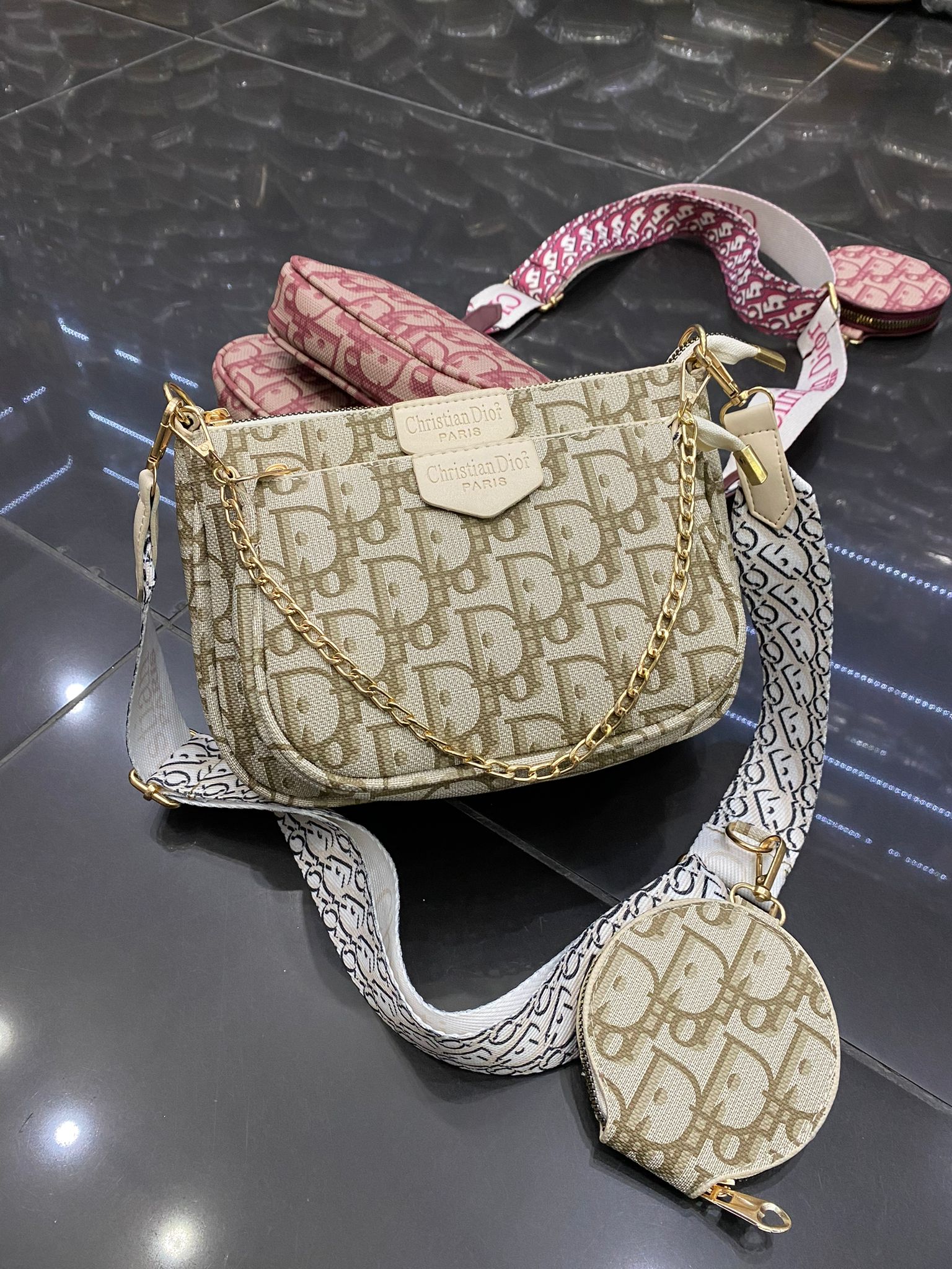 حقيبة نسائية