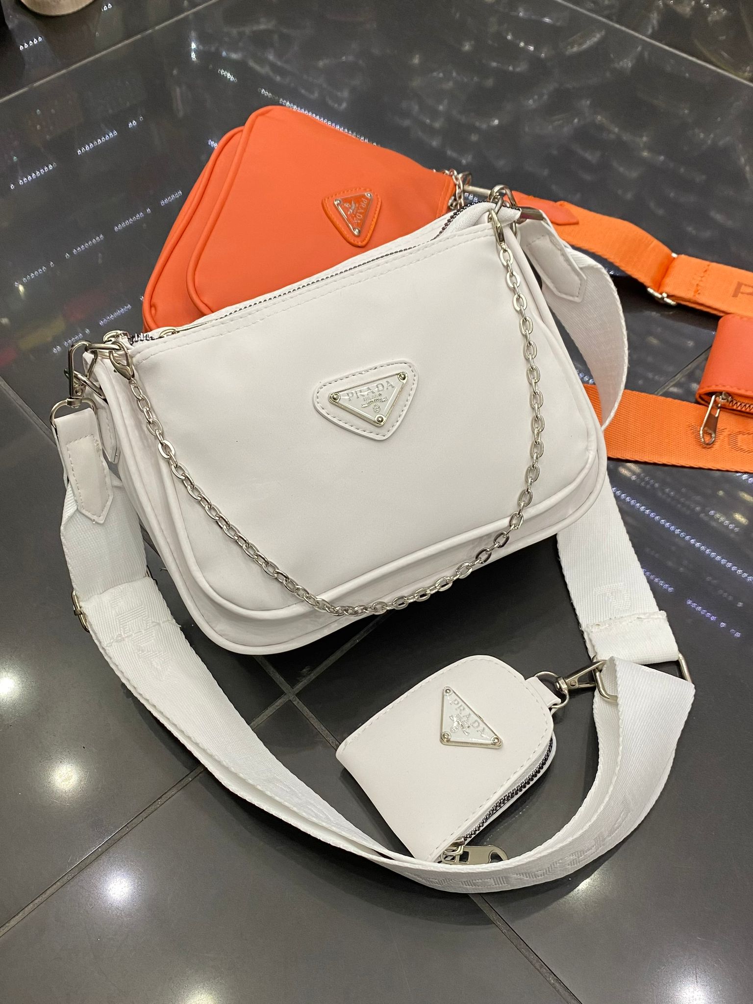 حقيبة نسائية